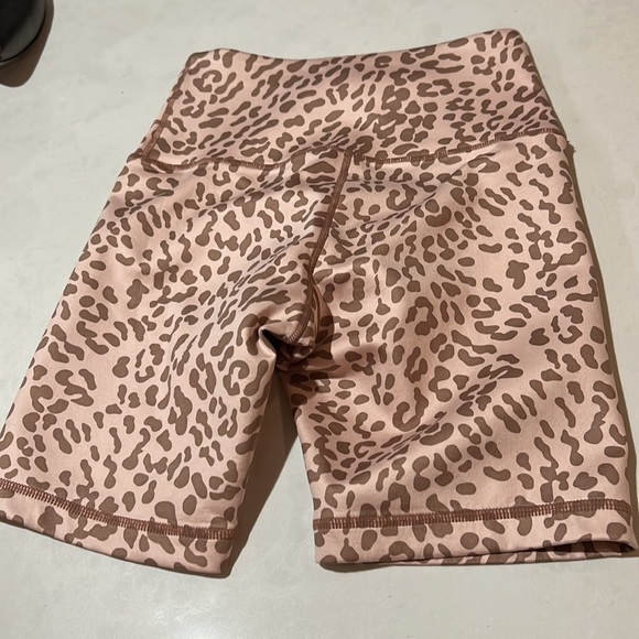 Tan + Lines Laurel Cyn Animal Print Bike Shorts, Pink Leopard - Picture 8 of 8